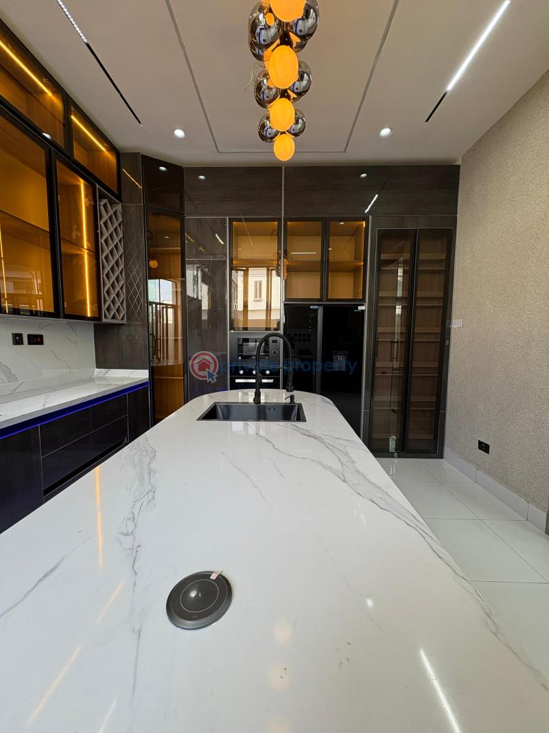 5 bedroom Detached Duplex For Sale Orchid Road, 2nd Tollgate, Lafiaji Lekki Lagos - 8