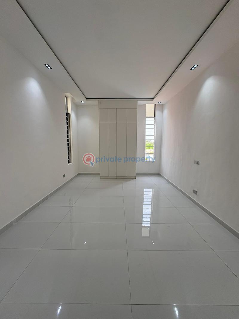 5 bedroom Detached Duplex For Sale Orchid Road, Lafiaji Lekki Lagos - 2