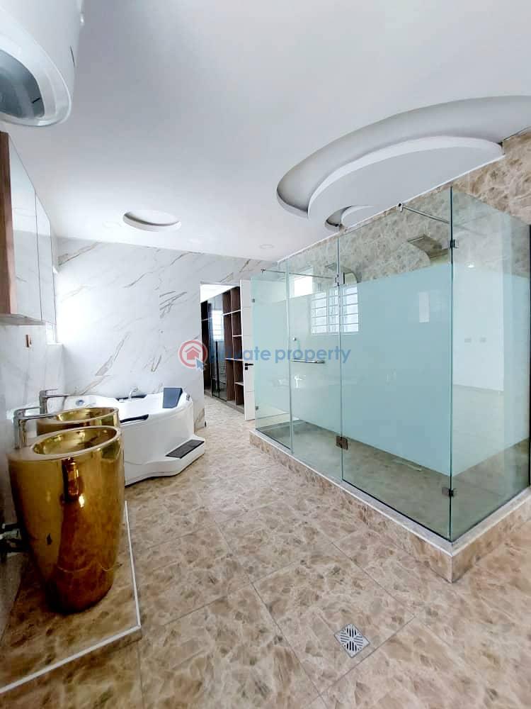 5 bedroom Duplex For Sale Osapa Lekki Lagos - 5