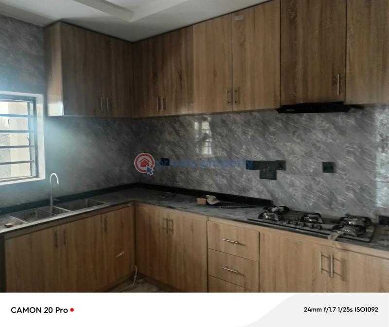 6 bedroom Detached Duplex For Sale Amakabo Avu Close To Umuguma World Bank Owerri Imo - 11