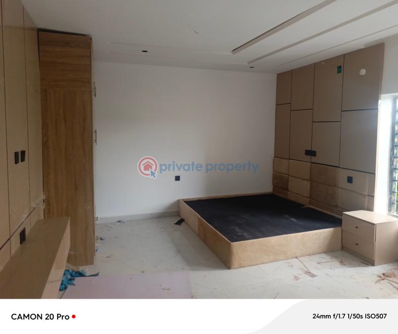 6 bedroom Detached Duplex For Sale Amakabo Avu Close To Umuguma World Bank Owerri Imo - 1