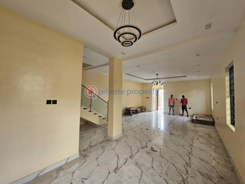 5 bedroom Semi detached Duplex For Sale Directly Off Admiralty Way Lekki Phase 1 Lagos - 4