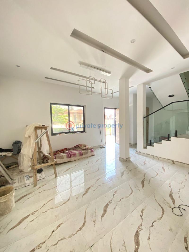 5 bedroom Detached Duplex For Sale Idado Lekki Phase 2 Lagos - 2