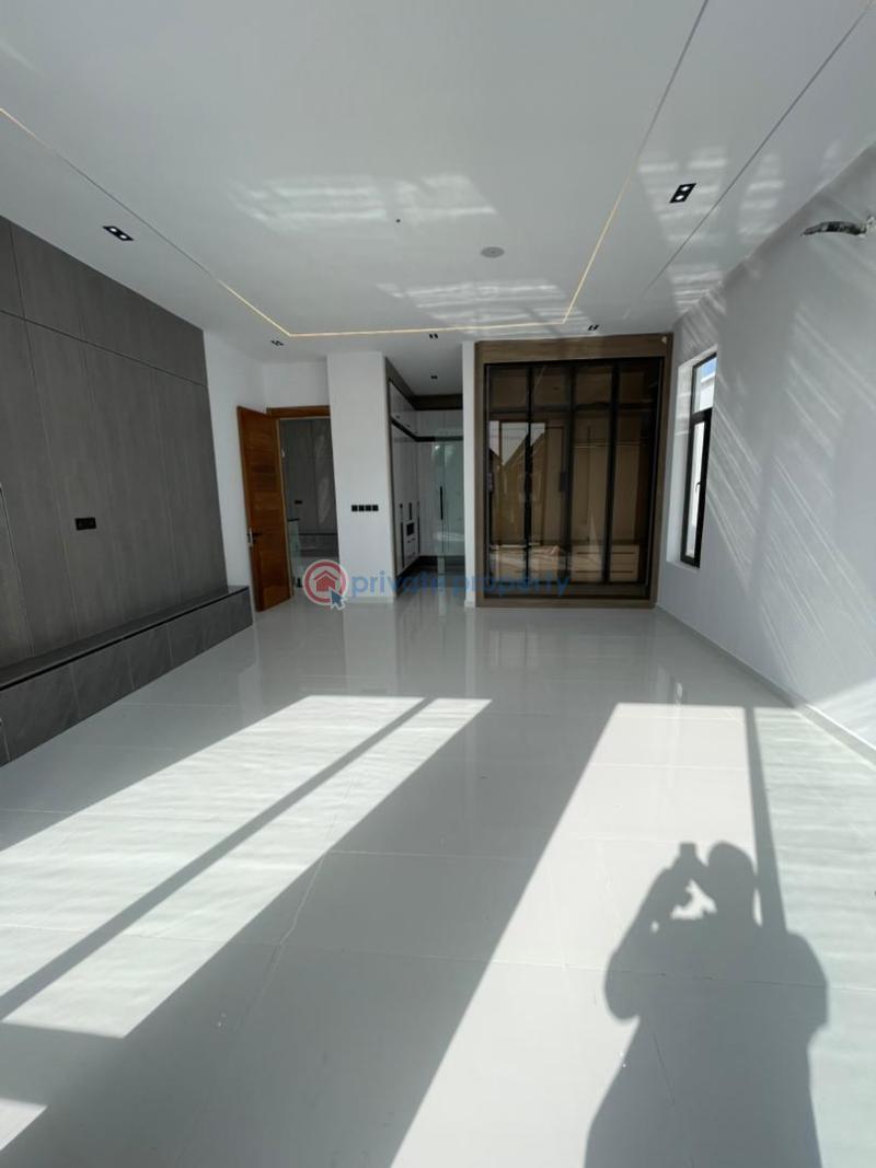 5 bedroom Duplex For Sale Royal Garden Estate Ajah Lagos - 10