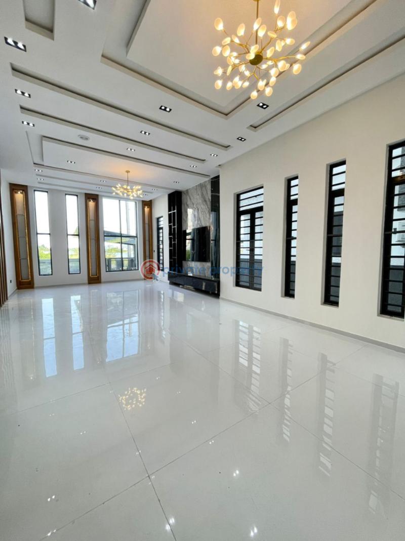 6 bedroom Duplex For Sale Royal Garden Estate Ajiwe Ajah Lagos - 5