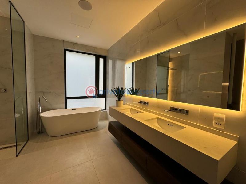 5 bedroom Detached Duplex For Sale Royal Garden Estate Ajah Lagos - 8