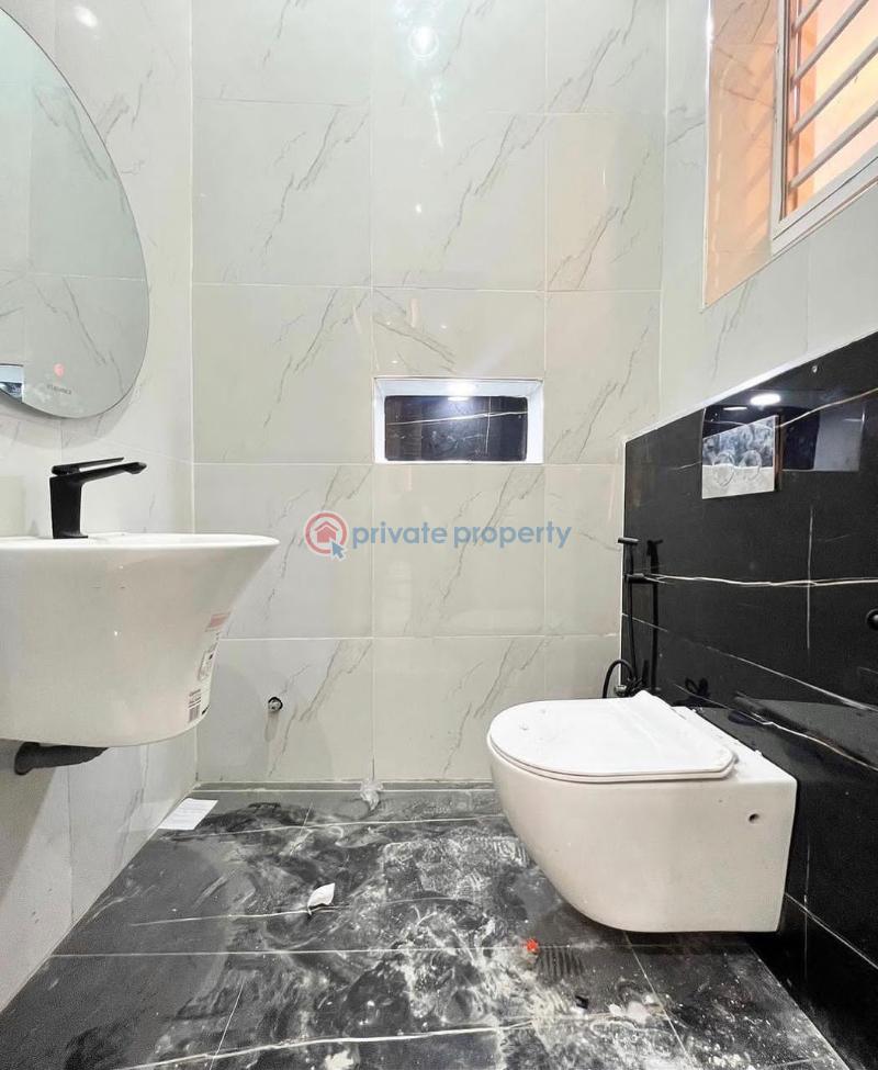 5 bedroom Duplex For Sale Royal Garden Estate Ajiran Ajah Lagos - 5