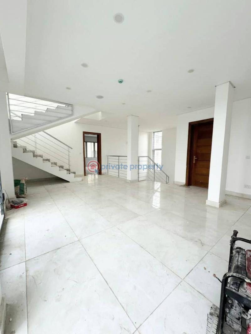 Brand new 5-bedrooms fully-detached duplex with bq for sale!! - 9 5 bedroom Detached Duplex For Sale Lekki Phase 1 Lagos - 9