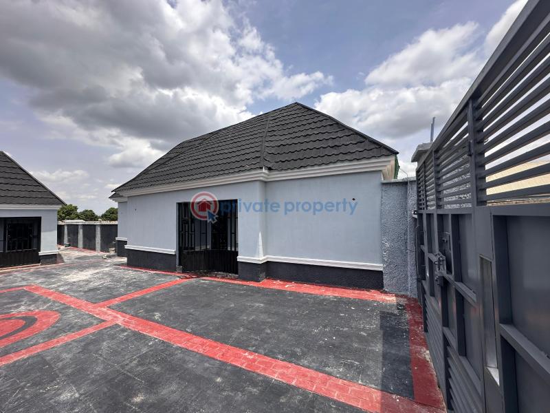 5 bedroom Block Of Flats For Sale Anagada,gwagwalada Area Council Abuja Gwagwalada Abuja Phase 4  - 0