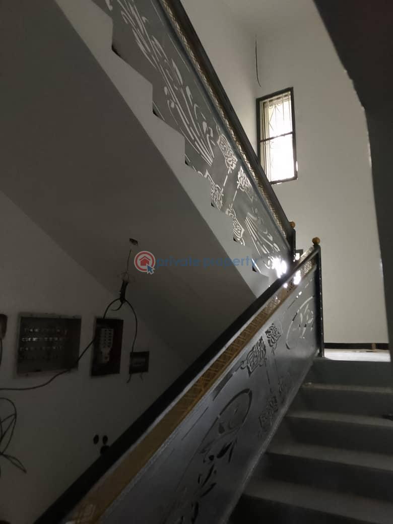 6 bedroom Detached Duplex For Sale Mutual Gardens Estate, Aka Itiam Uyo Akwa Ibom - 3