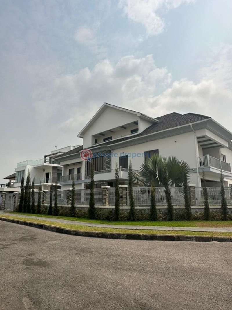 6 bedroom Detached Duplex For Sale Pinnock Beach Estate Lekki Phase 1 Lagos