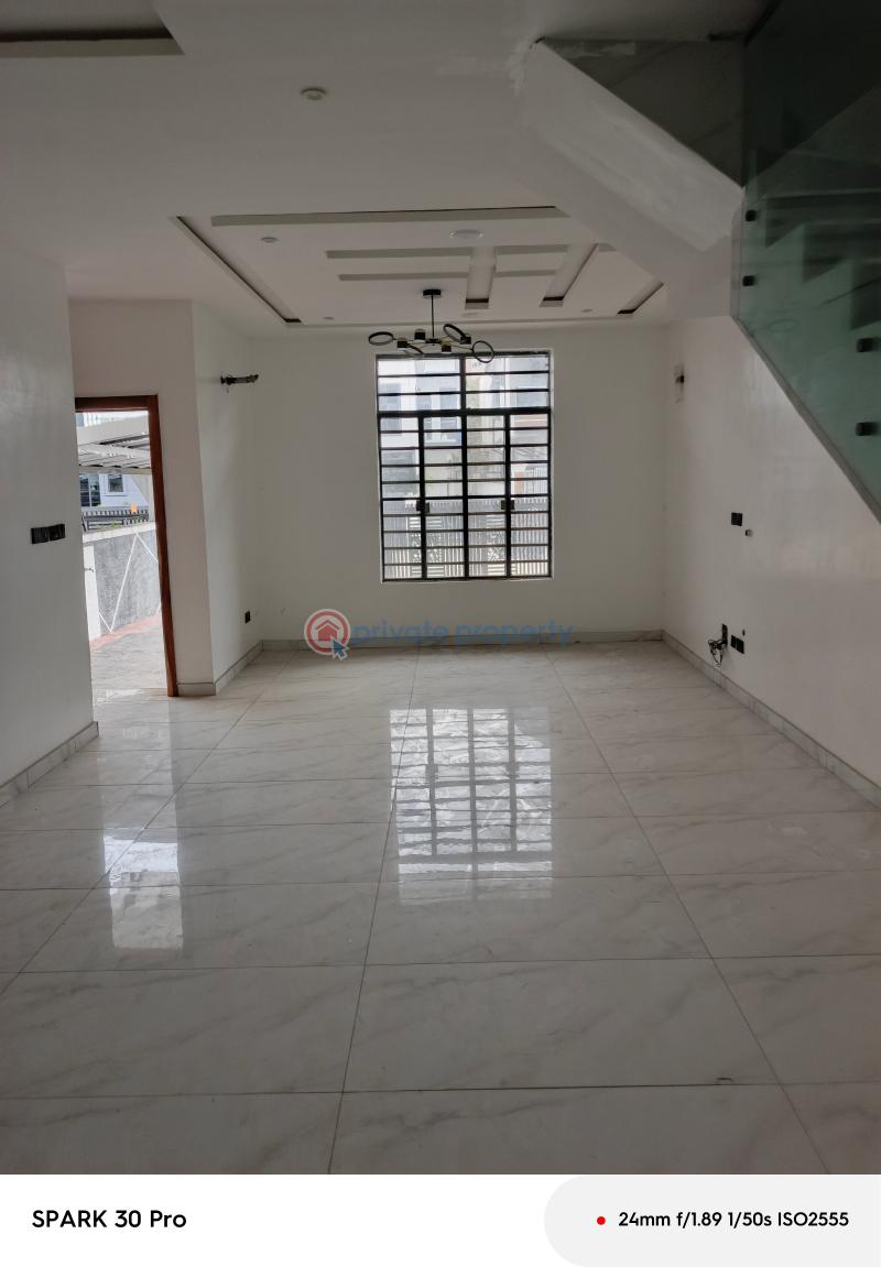 6 bedroom Duplex For Sale Lekki Expressway By 2nd Towgate Danfodio Estate Along Lekki Expressway Lagos - 1