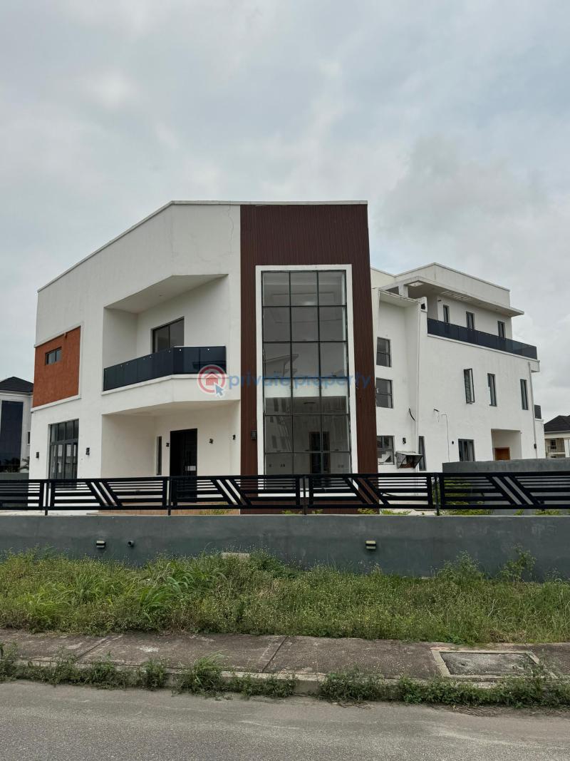 7 bedroom Detached Duplex For Sale Royal Garden Estate Ajah Lagos - 5