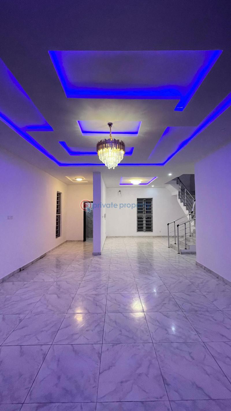 5 bedroom Detached Duplex For Sale Chevron Alternative Route Lekki Lagos - 1