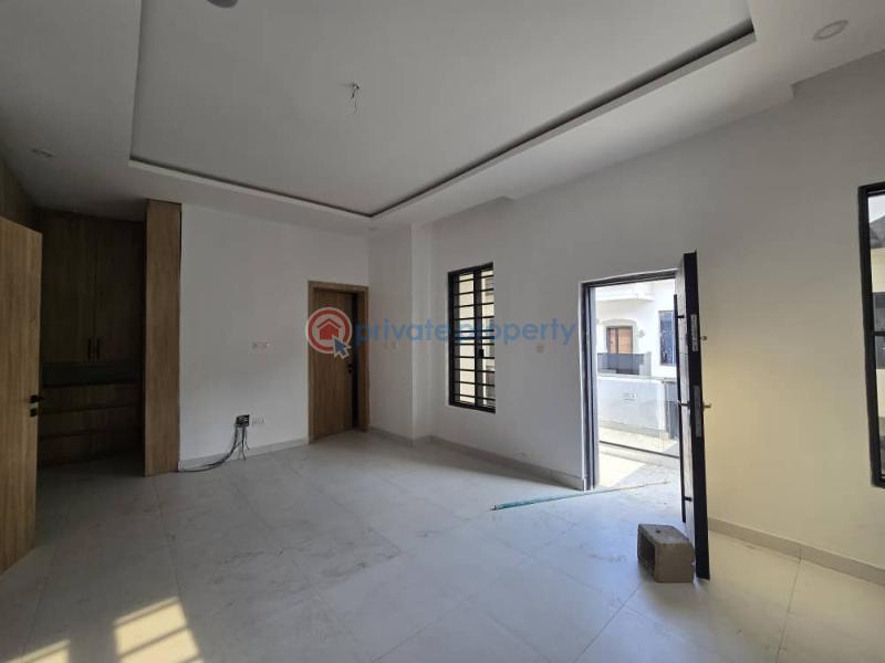 4 bedroom Semi detached Duplex For Sale Harris Drive, Beside Vgc Lekki Lagos - 4