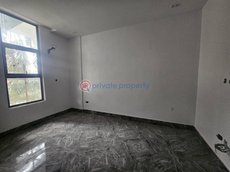 Brand new and fully serviced 2 bedroom apartment with concierge, elevator, swimming pool, gym, generator - 4 2 bedroom Block Of Flats For Sale Old Ikoyi Lagos - 4