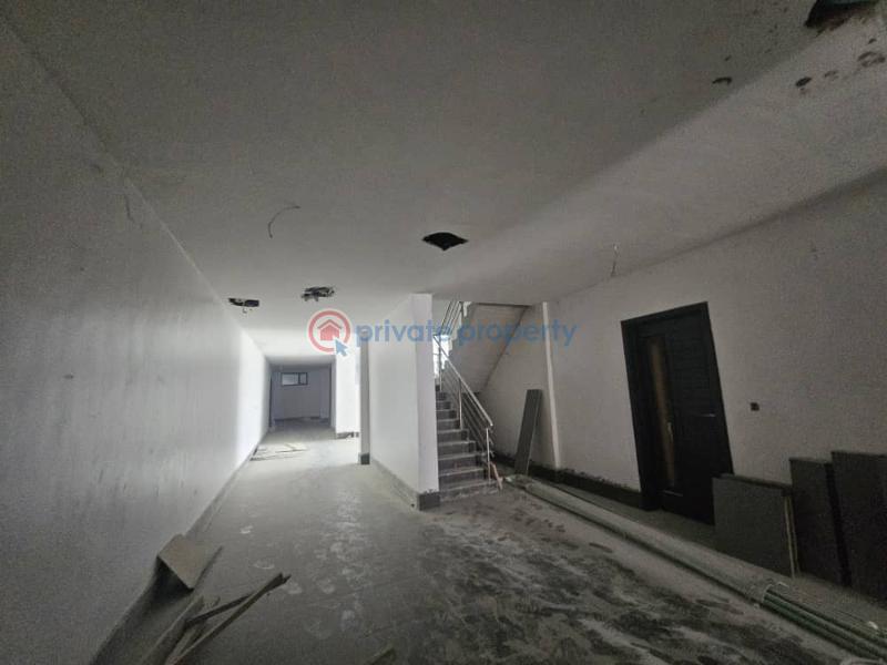 Brand new and fully serviced 2 bedroom apartment with concierge, elevator, swimming pool, gym, generator - 10 2 bedroom Block Of Flats For Sale Old Ikoyi Lagos - 10