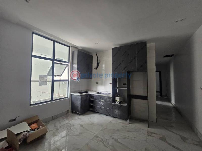 Brand new and fully serviced 2 bedroom apartment with concierge, elevator, swimming pool, gym, generator - 2 2 bedroom Block Of Flats For Sale Old Ikoyi Lagos - 2