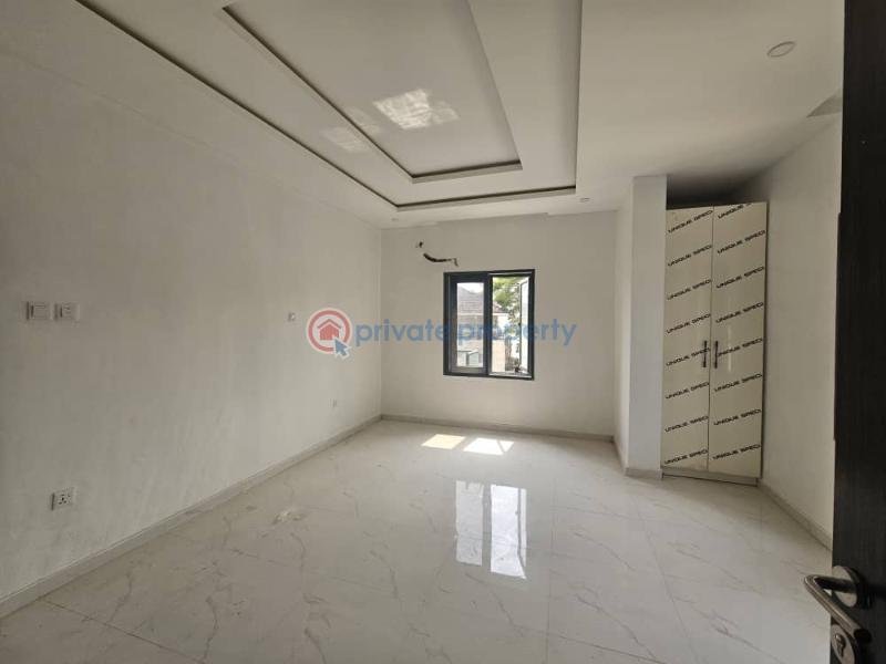 Brand new and fully serviced 2 bedroom apartment with elevator, swimming pool, gym, generator in old ikoyi. - 3 2 bedroom Block Of Flats For Sale Ikoyi Lagos - 3