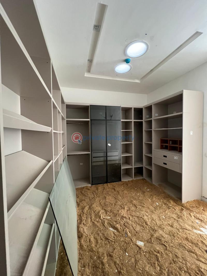 4 bedroom Semi detached Duplex For Sale Off Gerald Road Gerard Road Ikoyi Lagos - 9