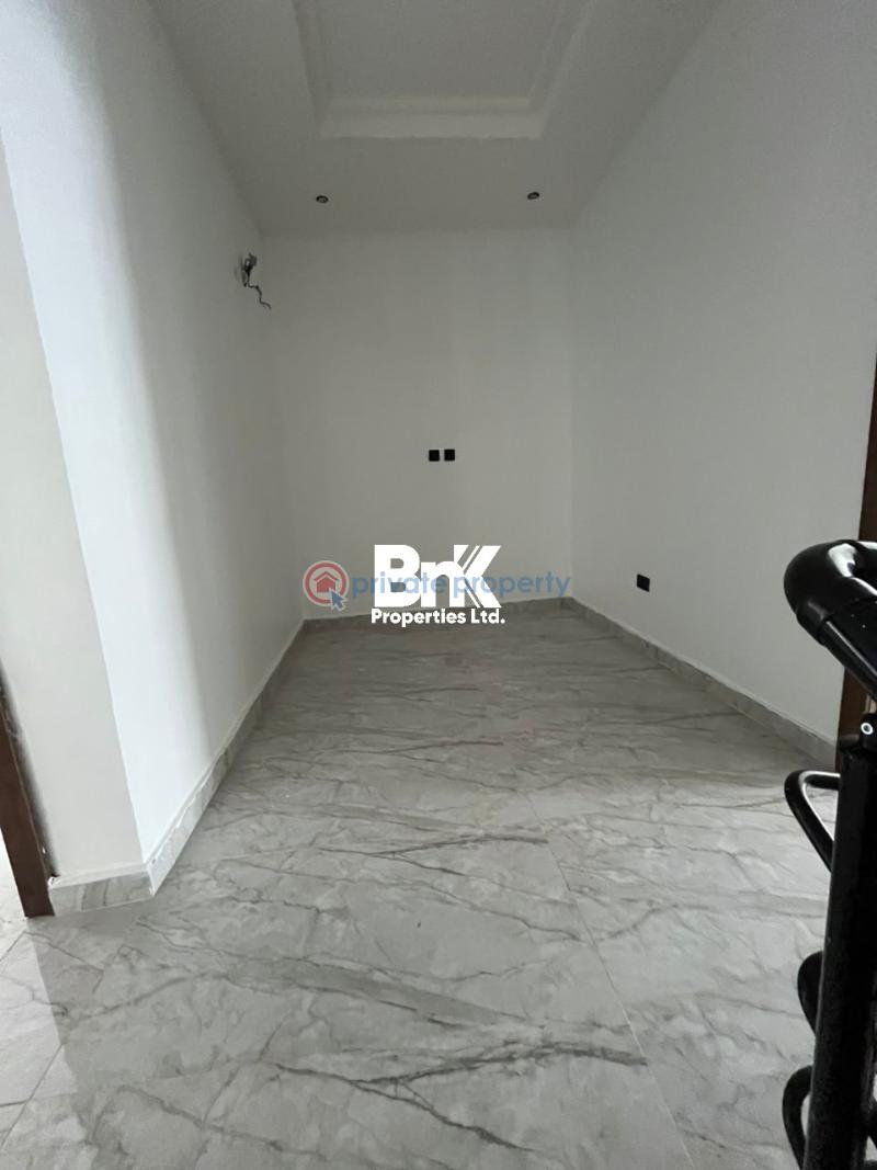4 bedroom Terrace For Sale Sangotedo Ajah Lagos - 16