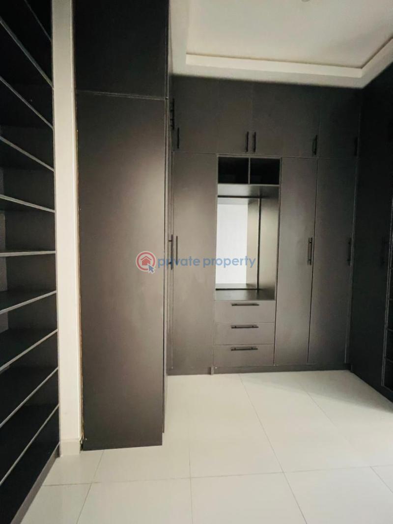 5 bedroom Detached Duplex For Sale Magodo GRA Phase 1 Ojodu Lagos - 1