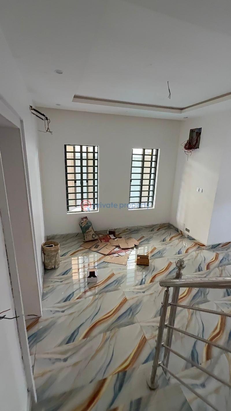 4 bedroom Semi detached Duplex For Sale Omole Phase 1 Ojodu Lagos - 7