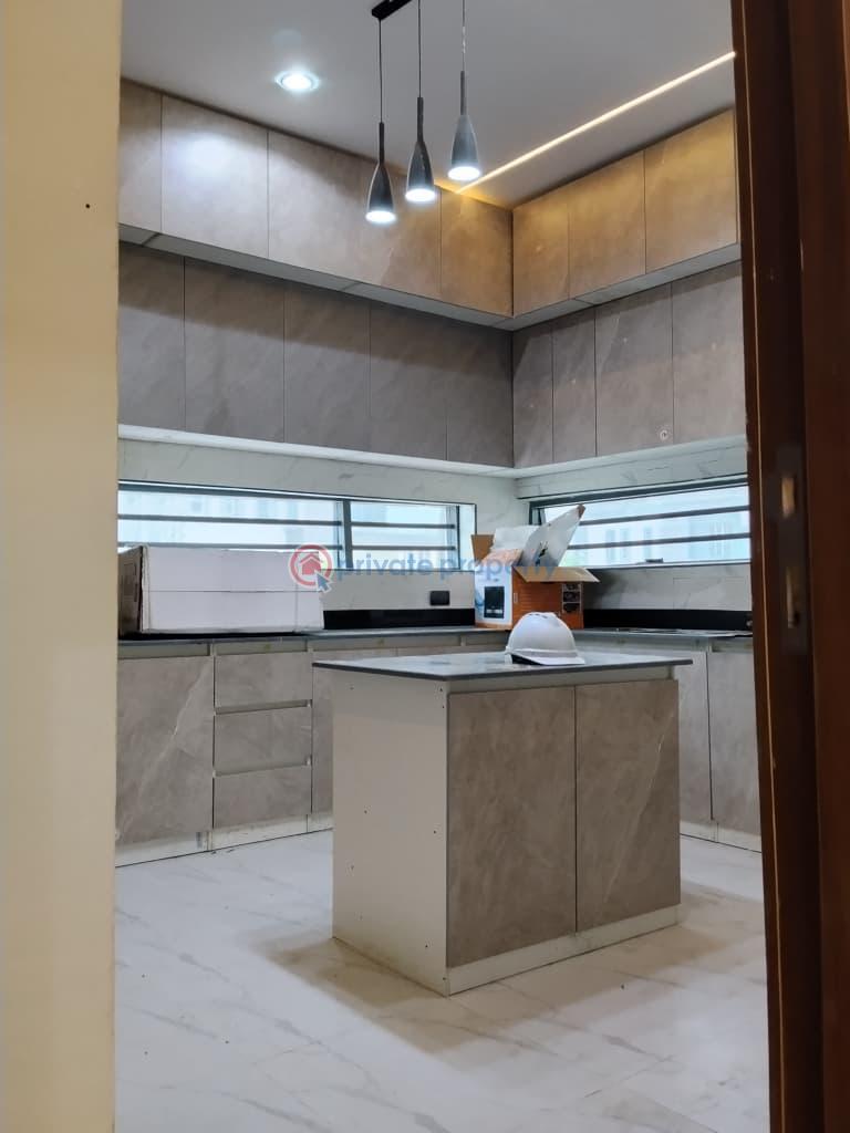5 bedroom House For Rent Ologolo Lekki Lagos - 4