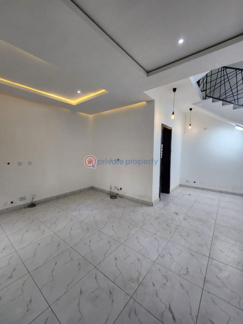 4 bedroom House For Sale Obanikoro Estate Shomolu Lagos - 8