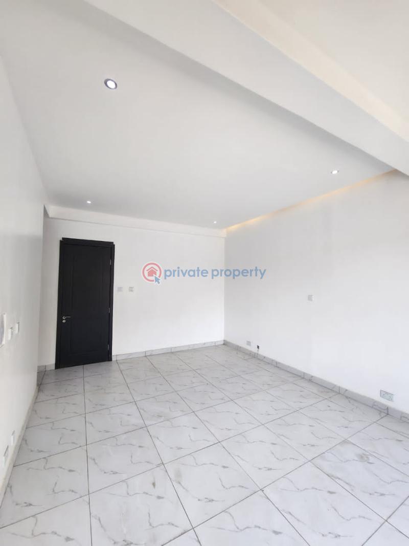 4 bedroom House For Sale Obanikoro Estate Shomolu Lagos - 1