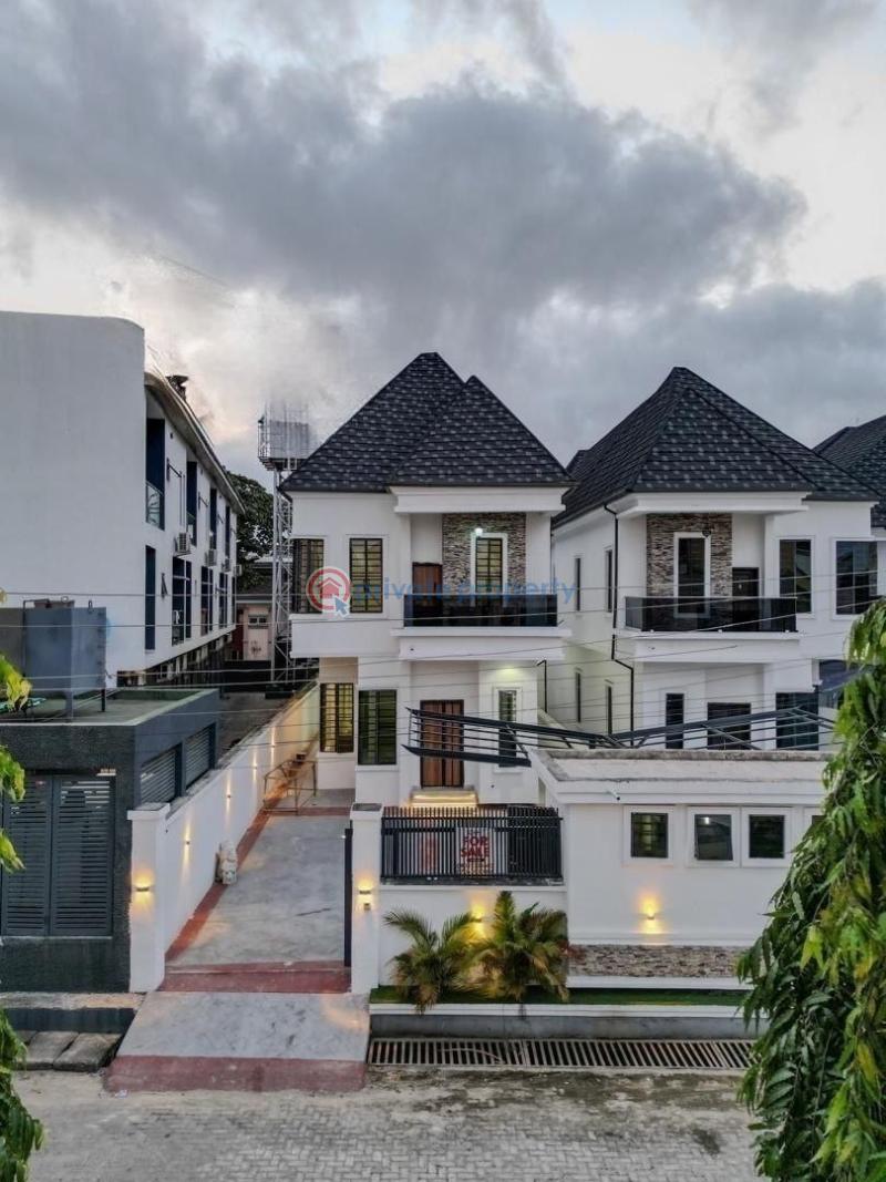 5 bedroom House For Sale Behind Zenith Bank, Off Chike Mba Close, Osapa London Lekki Lagos - 20