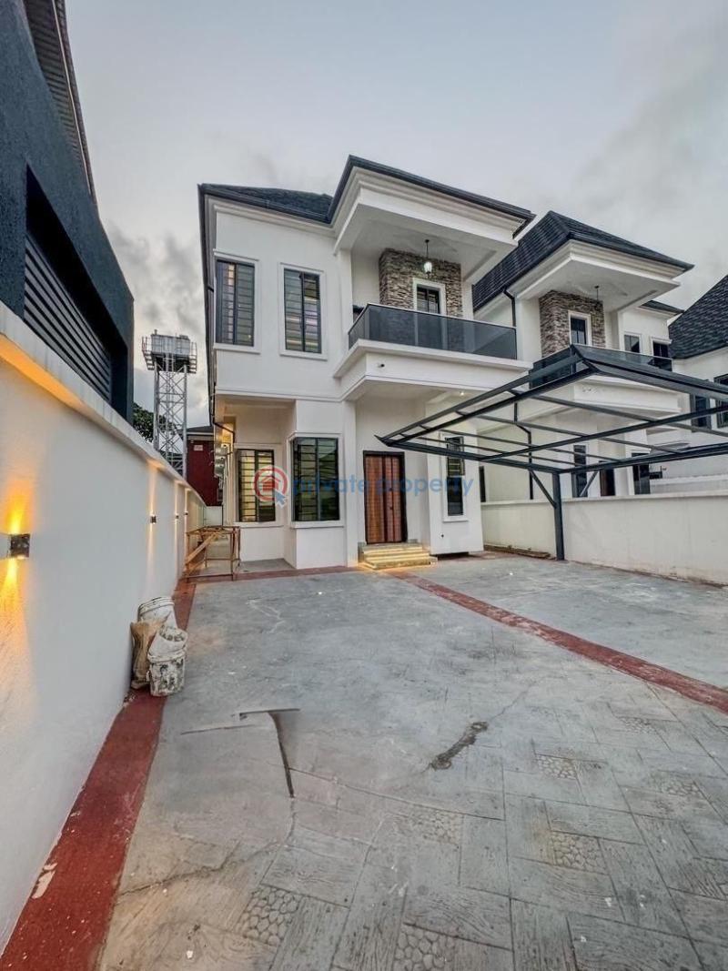 5 bedroom House For Sale Behind Zenith Bank, Off Chike Mba Close, Osapa London Lekki Lagos - 3