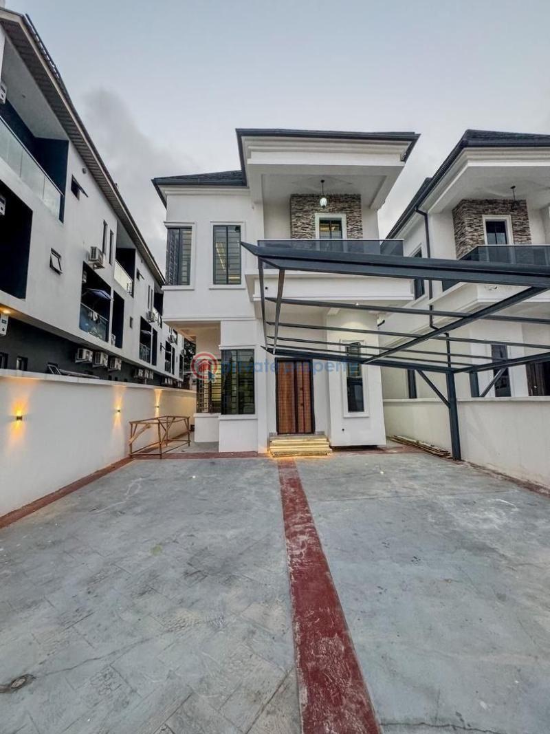 5 bedroom House For Sale Behind Zenith Bank, Off Chike Mba Close, Osapa London Lekki Lagos - 2