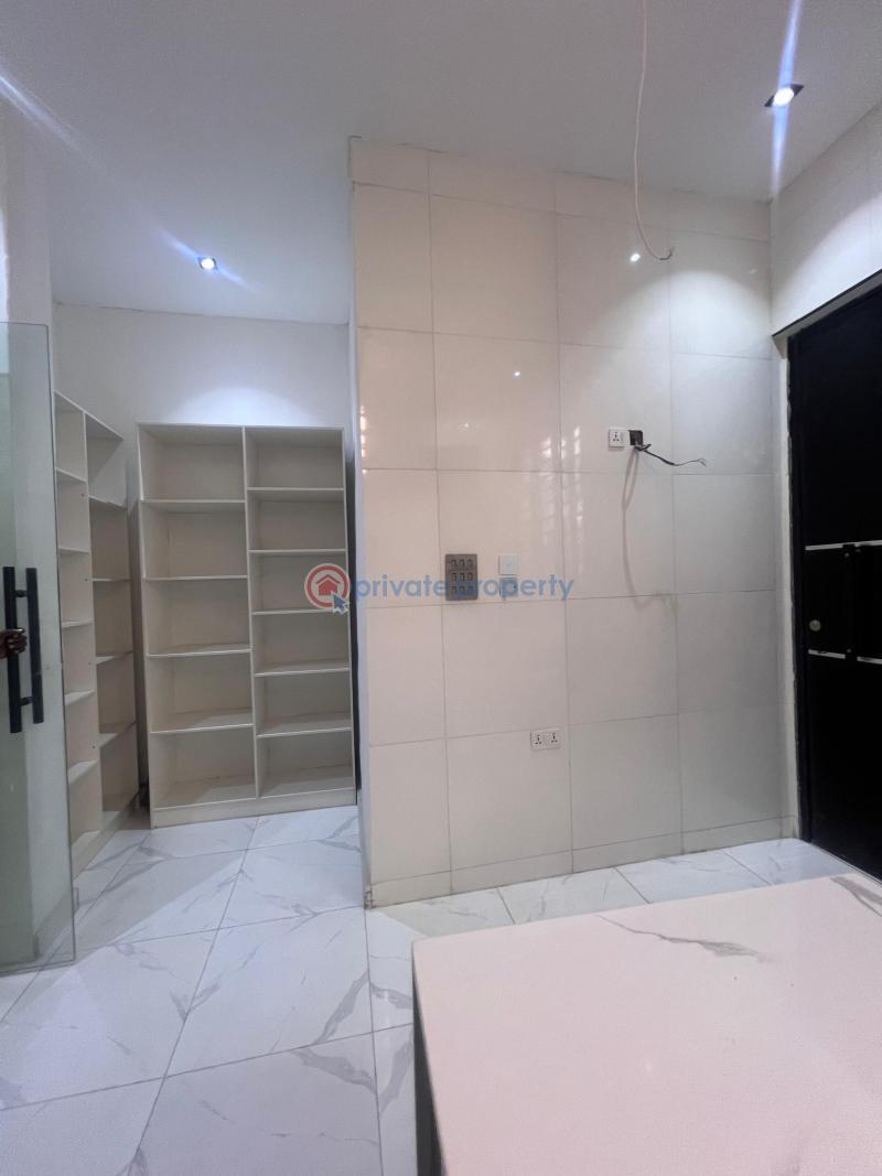 5 bedroom Detached Duplex For Sale Chevron Drive Lekki Lagos - 3