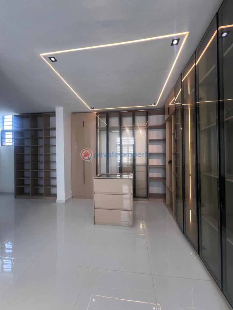 6 bedroom Detached Duplex For Sale Chevron Drive Lekki Lagos - 6