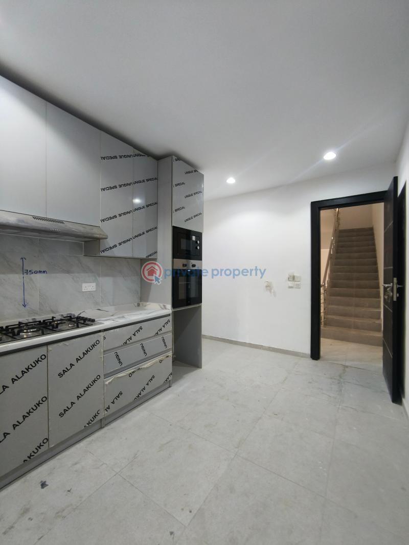 4 bedroom Terrace For Rent Ologolo Lekki Lagos - 4