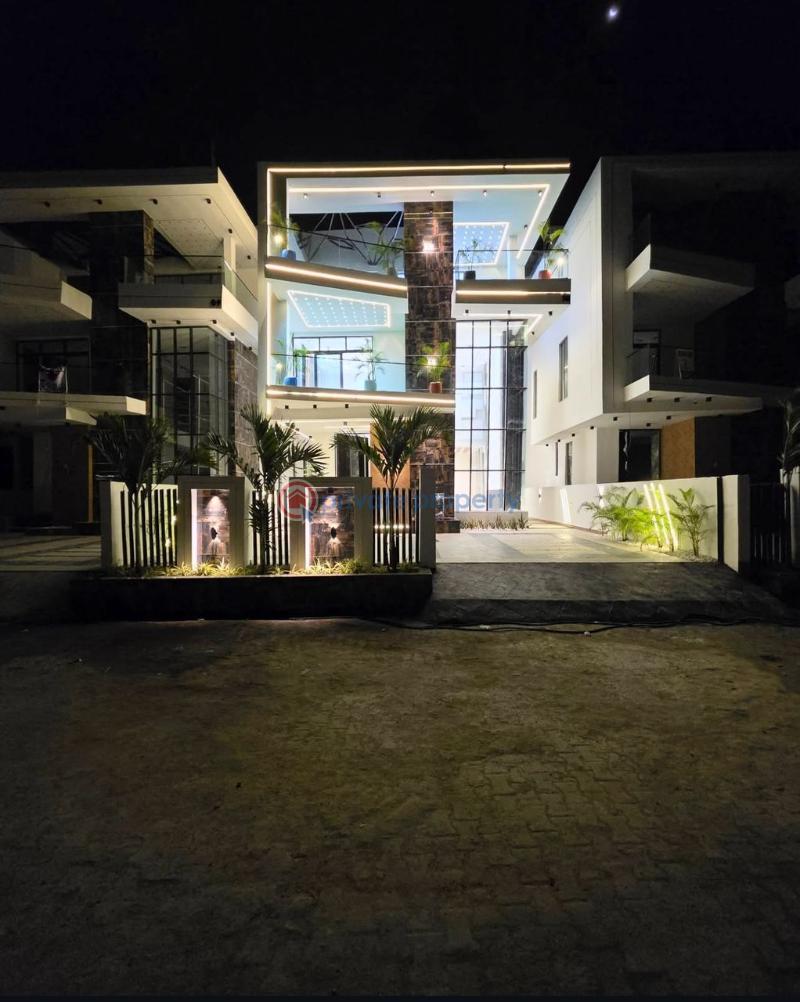 5 bedroom Duplex For Sale Chevron Drive Lekki Lagos - 1
