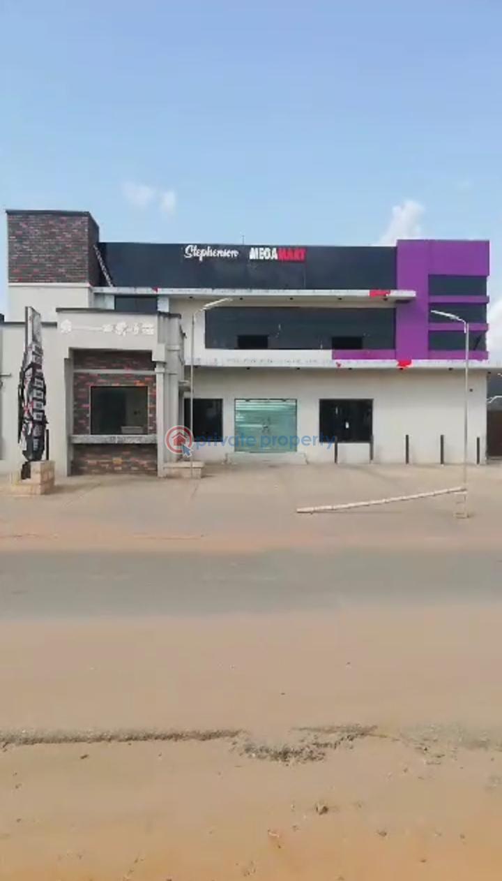 Mall/Complex/Plaza For Sale Along Utesi Tarred Road, Off Sapele Road Bypass Benin Edo - 0
