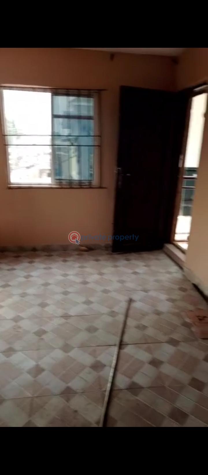 1 bedroom Block Of Flats For Rent Victor Olaiya Surulere Lagos - 0