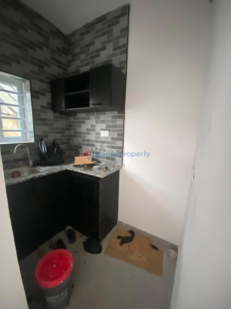 1 bedroom Mini Flat For Rent Treasure Estate Sangotedo Ajah Lagos - 3