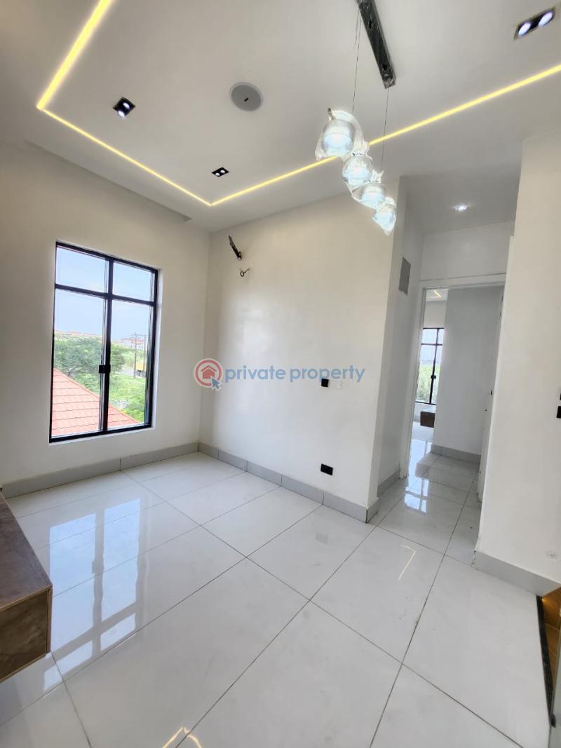 4 bedroom Semi detached Duplex For Sale Harris Drive Victoria Garden City Lekki Lagos - 15