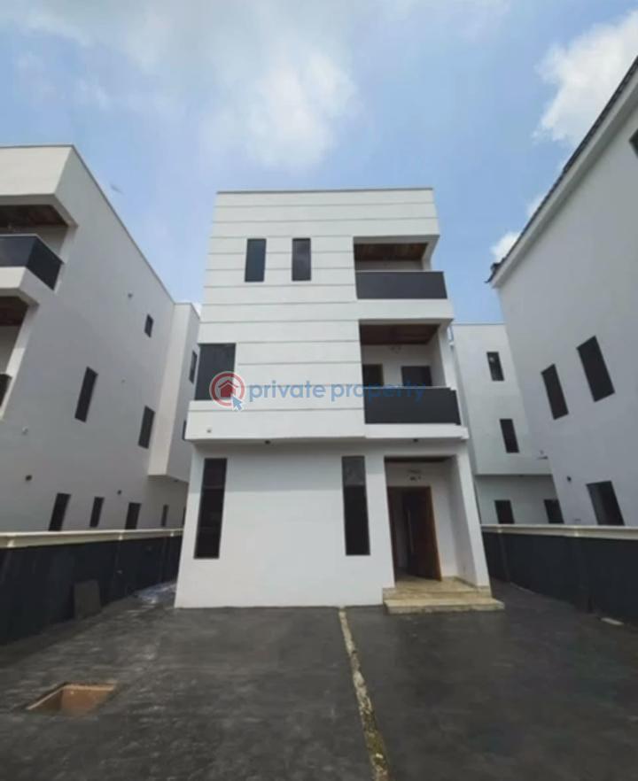 5 bedroom Detached Duplex For Sale G.r.a, Ikeja Lagos - 0