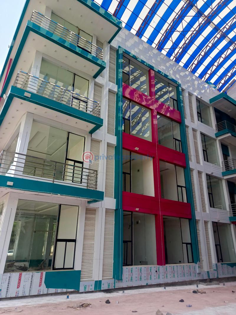 Mall/Complex/Plaza For Rent 1st, 5th, 6th Avenue Gwarimpa Abuja Phase 3  - 7