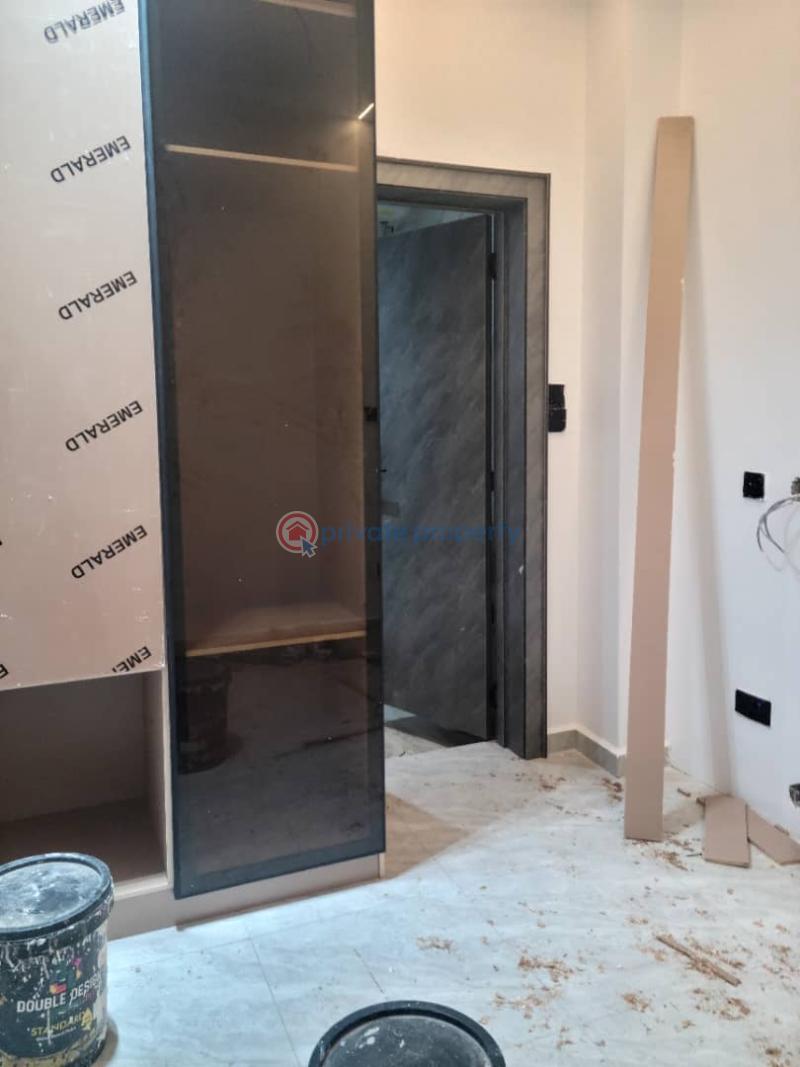 1 bedroom Mini Flat For Rent Lekki Phase 1 Lagos - 4