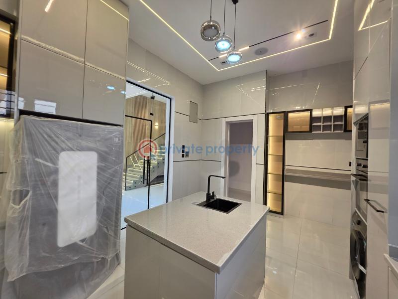 5 bedroom Detached Duplex For Sale Chevron Tollgate Lekki Phase 2 Lagos - 11