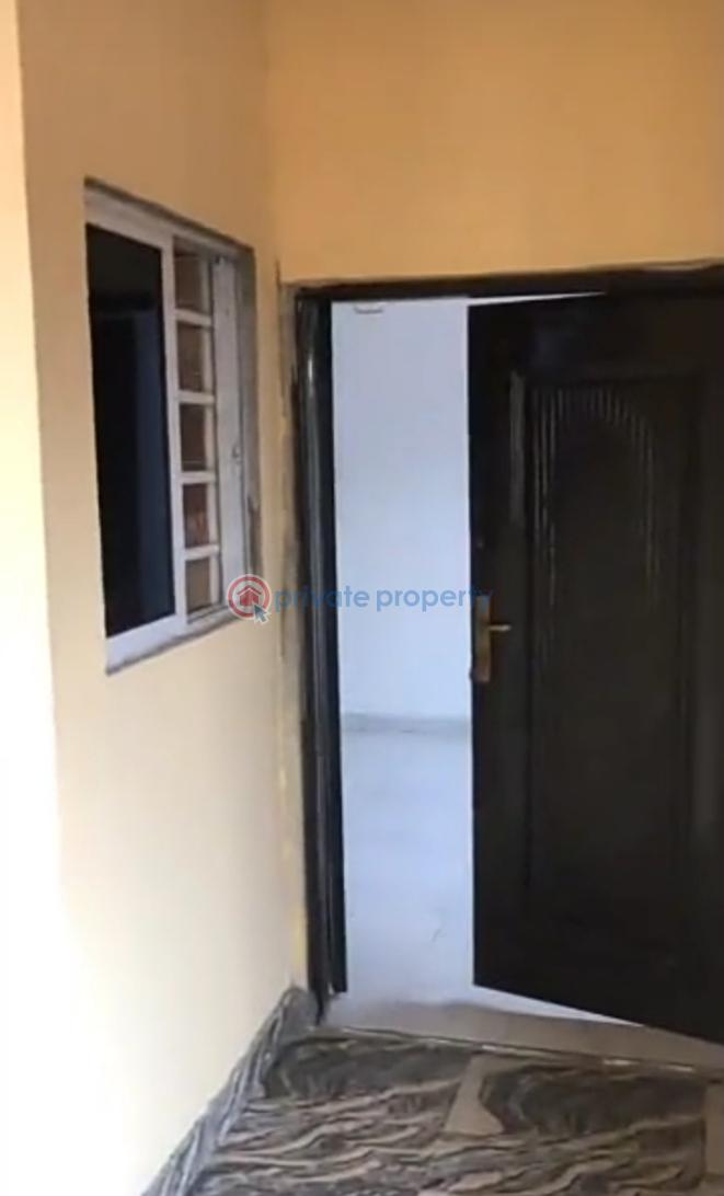 1 bedroom Mini Flat For Rent Near Blenco Supermarket Sangotedo Ajah Lagos - 0