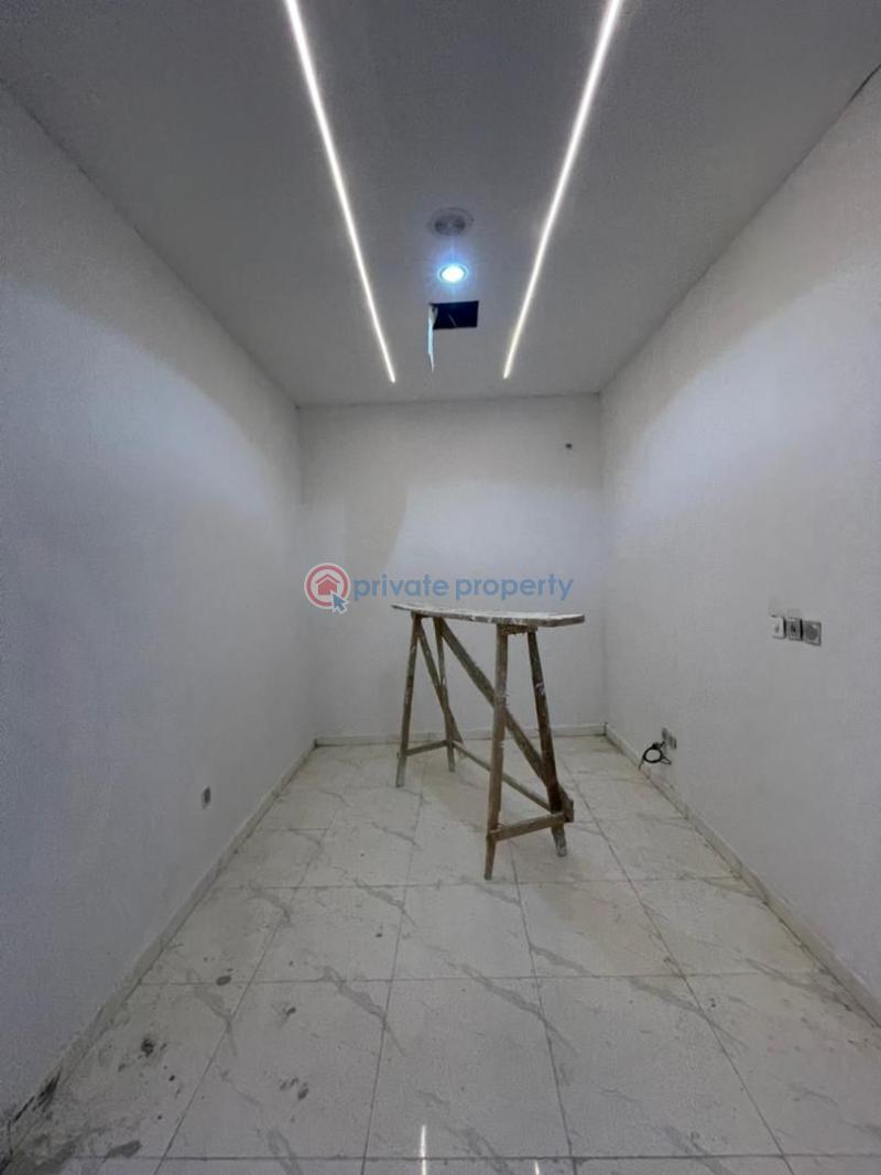 Brand new self compound 4 bedroom terraced  duplex - 5 4 bedroom Terraced Duplex For Sale Ikota Lekki Lagos - 5