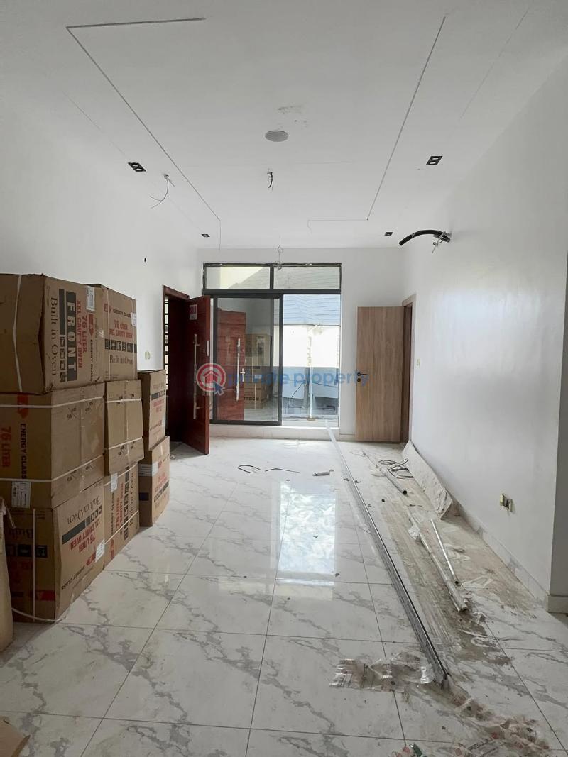 2 bedroom Block Of Flats For Sale Beside Lekki Conservation, Chevron, Lekki Jakande Lekki Lagos - 1