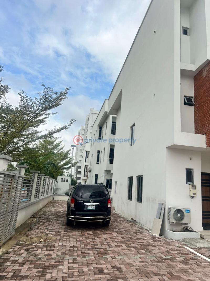 4 bedroom Terraced Duplex For Sale In A Serviced Prestigious Estate Inside Lekki Phase 1 Lekki Phase 1 Lagos - 16