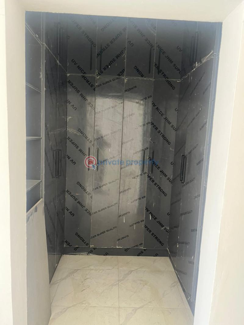 4 bedroom Terraced Duplex For Sale In A Serviced Prestigious Estate Inside Lekki Phase 1 Lekki Phase 1 Lagos - 17